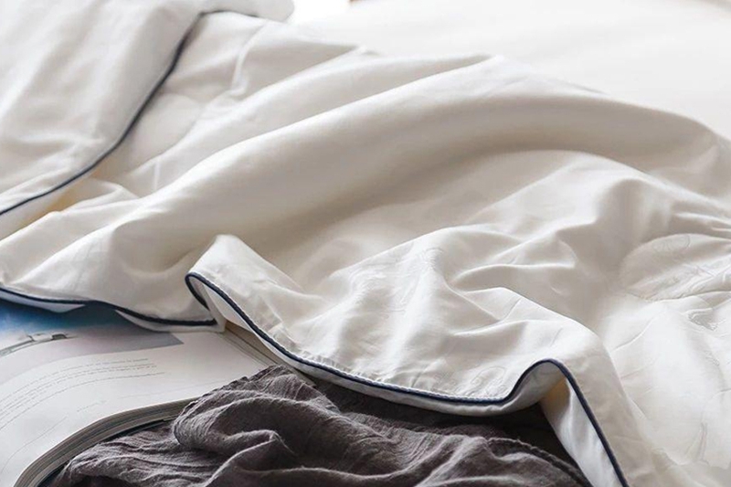 How-Often-Do-You-Need-to-Change-Your-Silk-Pillowcase